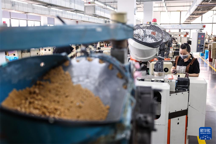 Zhejiang: Pequenos bot?es trazem grande mercado