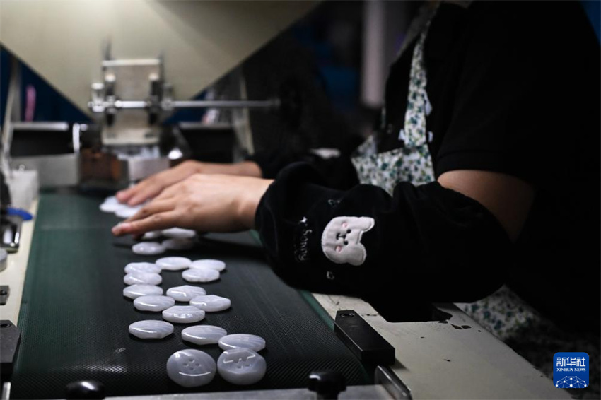 Zhejiang: Pequenos bot?es trazem grande mercado