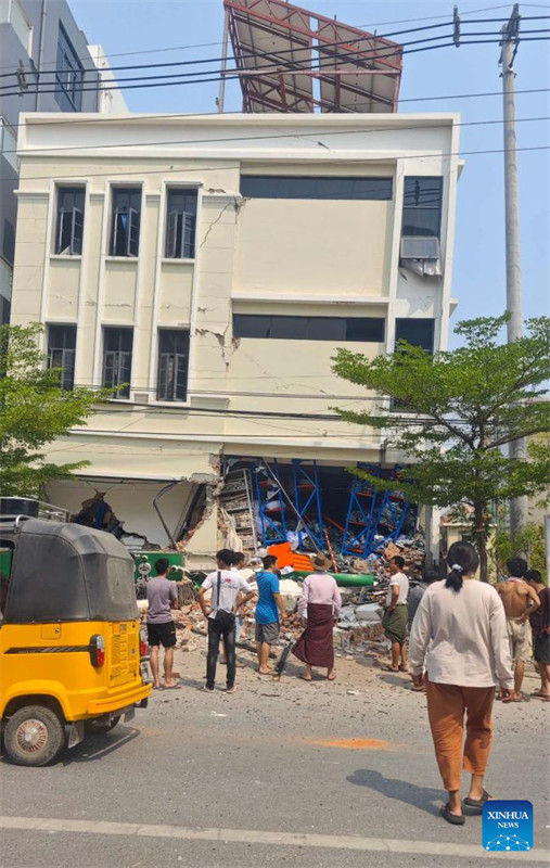 Terremoto de magnitude 7,9 atinge Mianmar