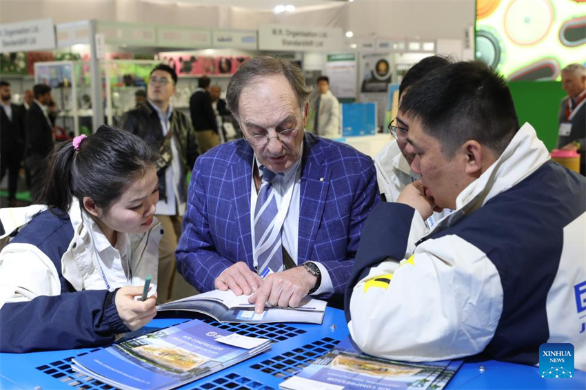 Cerca de 1.000 expositores chineses participam da Hannover Messe 2025