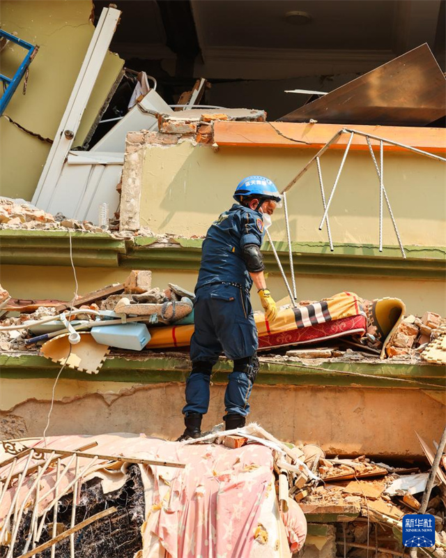 Terremoto em Mianmar deixa 3.003 mortos e 4.515 feridos