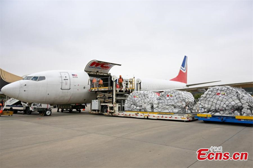 Província chinesa de Yunnan envia quarto lote de suprimentos de emergência para Mianmar