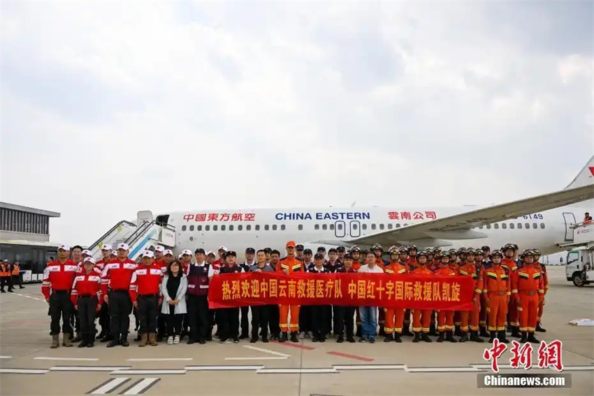 Equipe de resgate da província chinesa de Yunnan completa resposta a terremoto em Mianmar