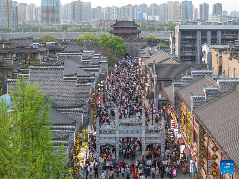 Viagens domésticas na China aumentam 6,3% durante o feriado de Qingming
