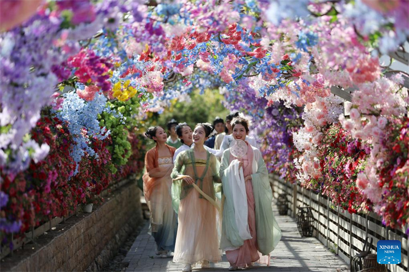 Viagens domésticas na China aumentam 6,3% durante o feriado de Qingming