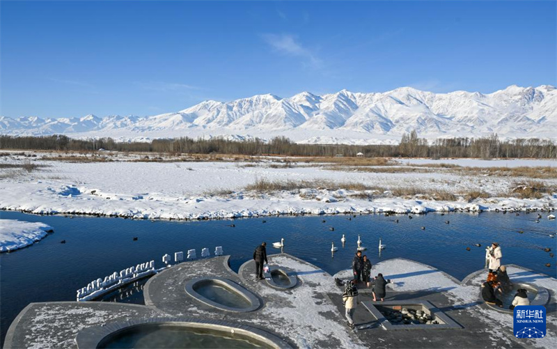 Esportes de neve tornam-se novo cart?o-postal do turismo cultural em Xinjiang
