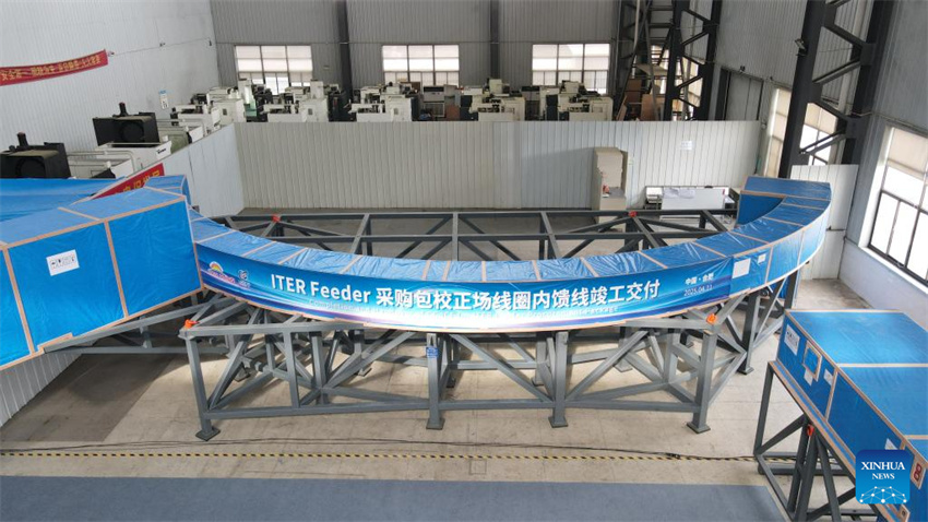 China entrega componentes-chave para o maior 