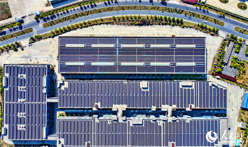 Telhados fotovoltaicos economizam energia e aumentam a eficiência em Jiangxi, sul da China
