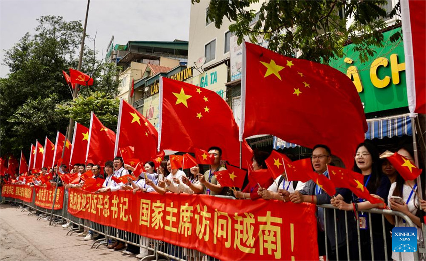 Xi Jinping chega a Hanói para visita de Estado ao Vietn?