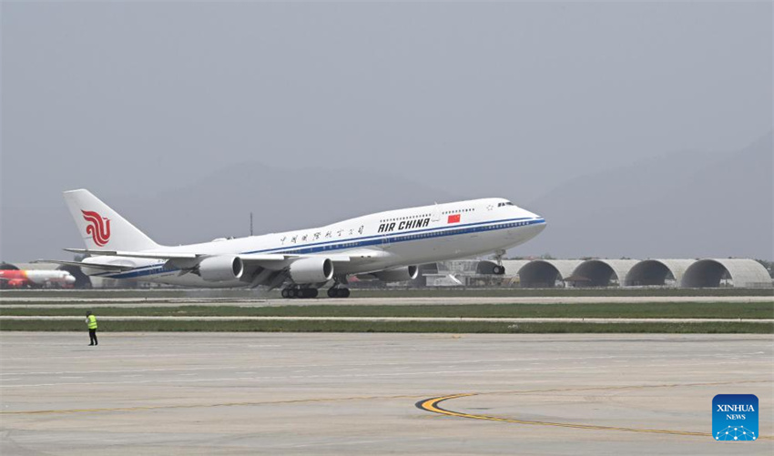 Xi Jinping chega a Hanói para visita de Estado ao Vietn?