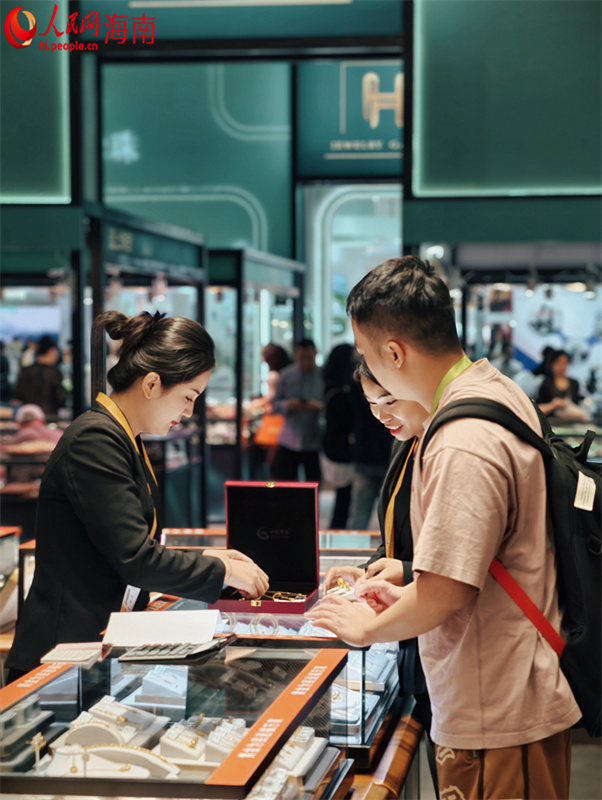 Hainan: Exposi??o Internacional de Produtos de Consumo da China funde tradi??o com modernidade