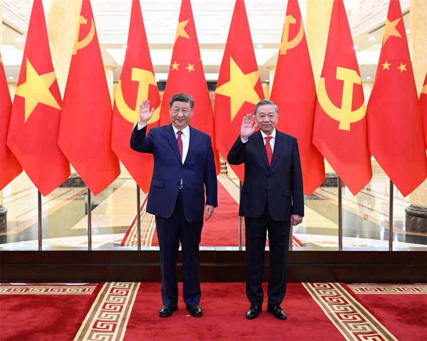 Xi Jinping pede aprofundamento da constru??o da comunidade China-Vietn? com futuro compartilhado