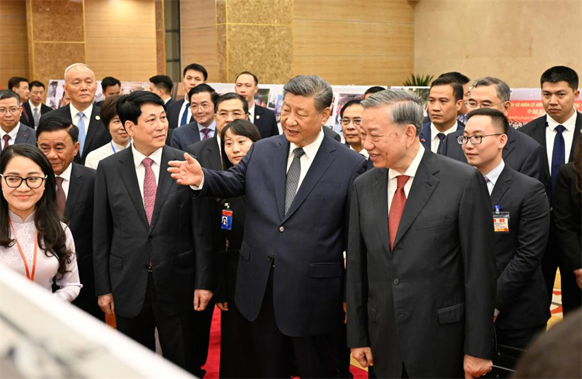 Xi Jinping diz que rela??es China-Vietn? est?o enraizadas, sustentadas e empoderadas pelos povos