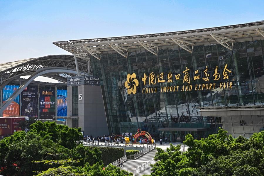 137a edi??o da Feira de Cant?o é inaugurada em Guangzhou, no sul da China