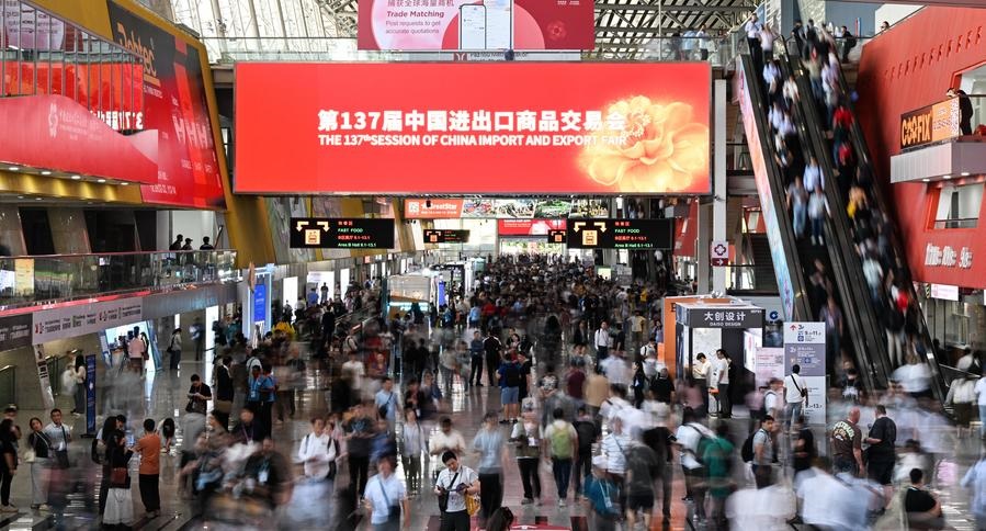 137a edi??o da Feira de Cant?o é inaugurada em Guangzhou, no sul da China