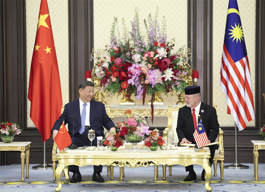 Xi Jinping pede esfor?os conjuntos para construir uma comunidade estratégica China-Malásia de alto nível com futuro compartilhado