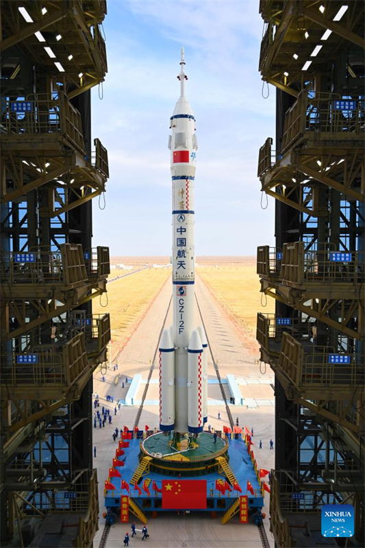 China se prepara para lan?ar a nave espacial tripulada Shenzhou-20