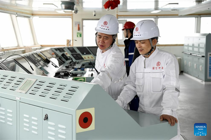 Embarca??o inteligente para aquicultura em alto mar comissionada em Qingdao