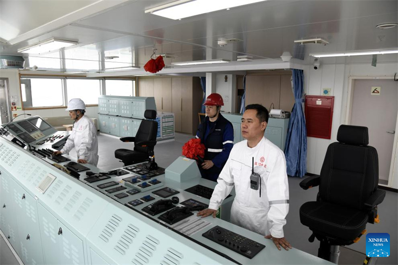 Embarca??o inteligente para aquicultura em alto mar comissionada em Qingdao