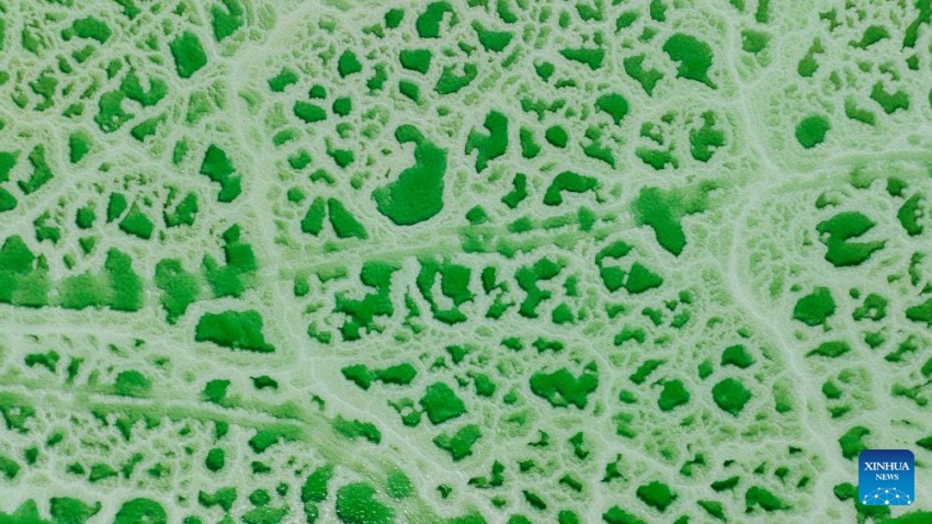 Vista aérea do Lago de Jade, noroeste da China