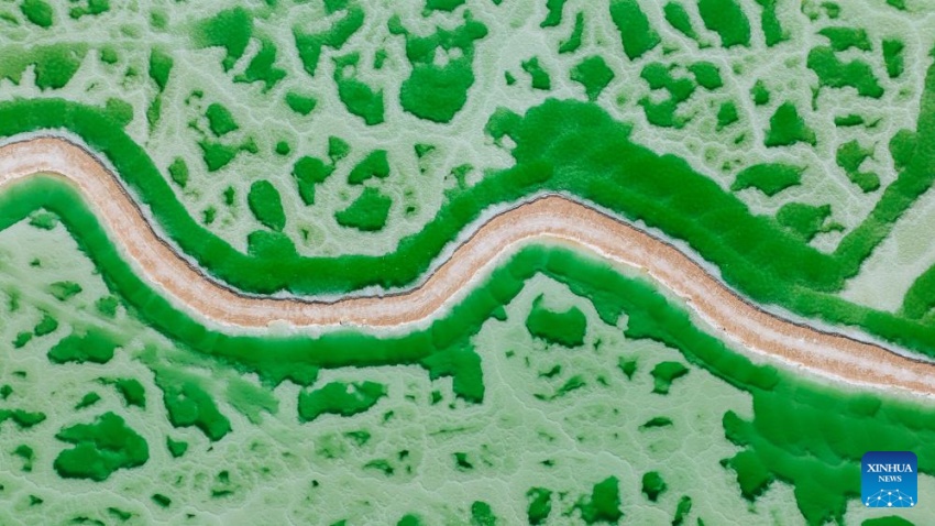 Vista aérea do Lago de Jade, noroeste da China