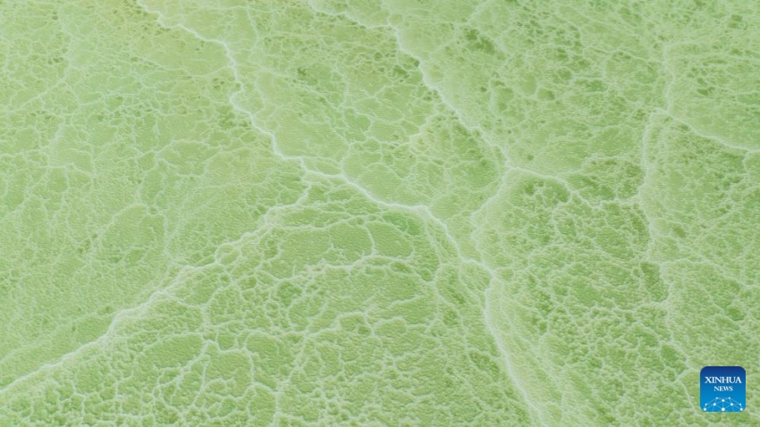 Vista aérea do Lago de Jade, noroeste da China