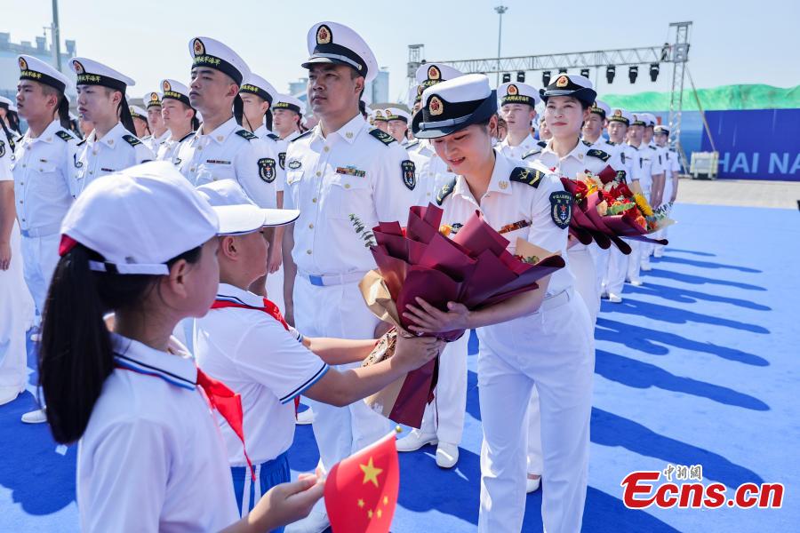 Navio de assalto anfíbio 