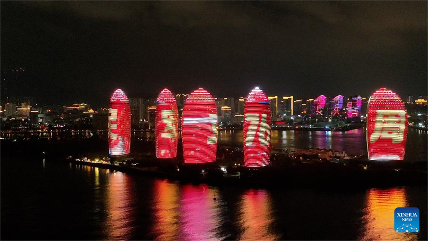 Marinha do Exército de Liberta??o Popular da China comemora seu 76o aniversário