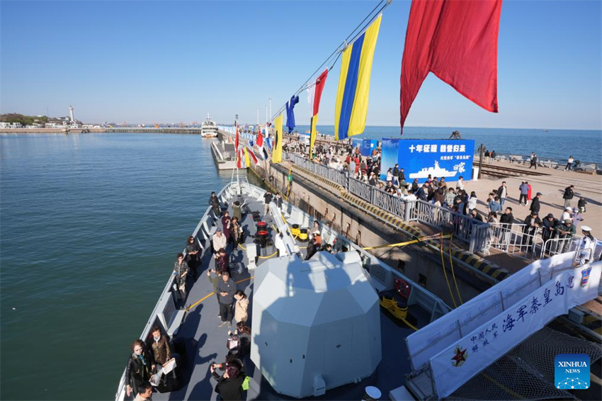 Marinha do Exército de Liberta??o Popular da China comemora seu 76o aniversário