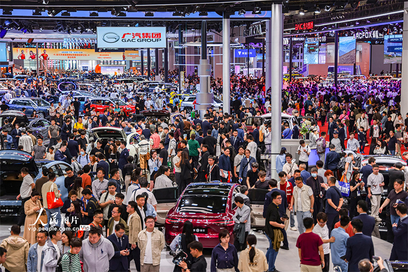 Sal?o do Automóvel de Shanghai atinge pico diário de 150 mil visitantes