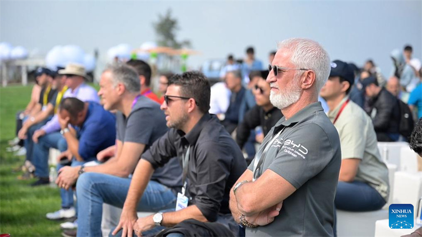 Concessionárias de veículos das Américas recebem mais veículos de novas energias chineses