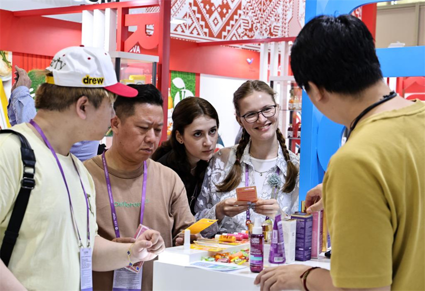 137a Feira de Cant?o encerra com número recorde de compradores estrangeiros