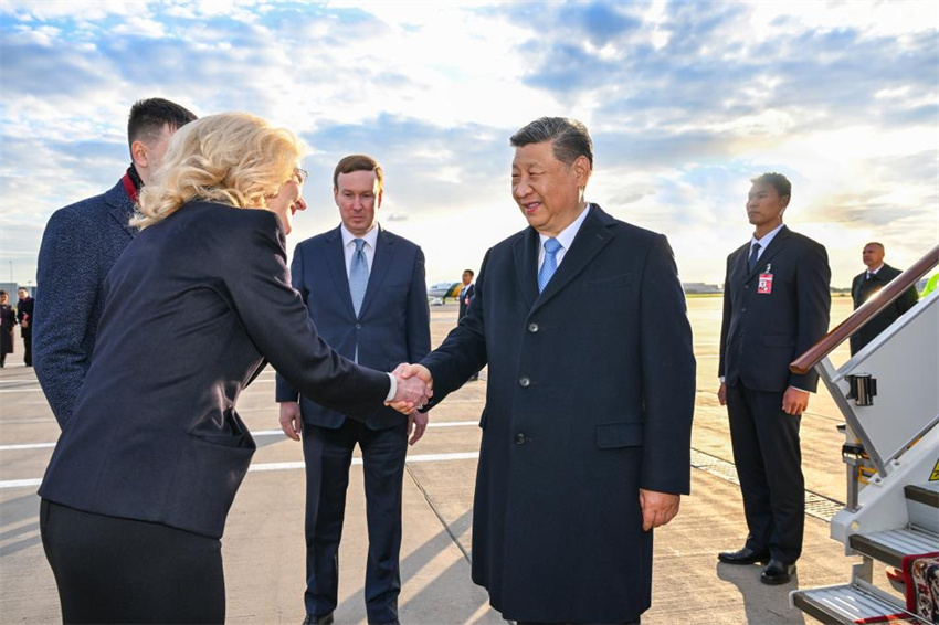 Xi Jinping diz que China e Rússia encontram caminho certo de intera??es entre Estados para grandes países vizinhos