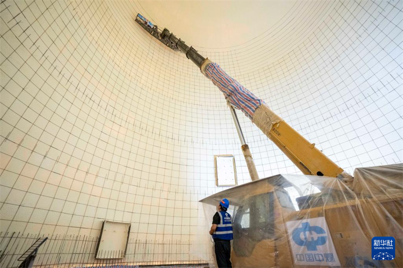 Visita aos primeiros cinco armazéns de gr?os com estrutura de membrana de ar de 9.000 toneladas na China