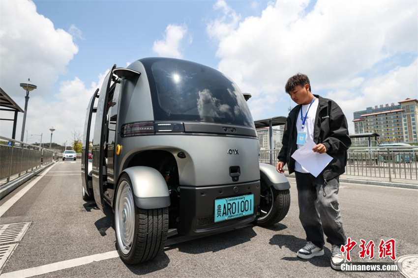 Guizhou inaugura primeira linha de ?nibus aut?nomos