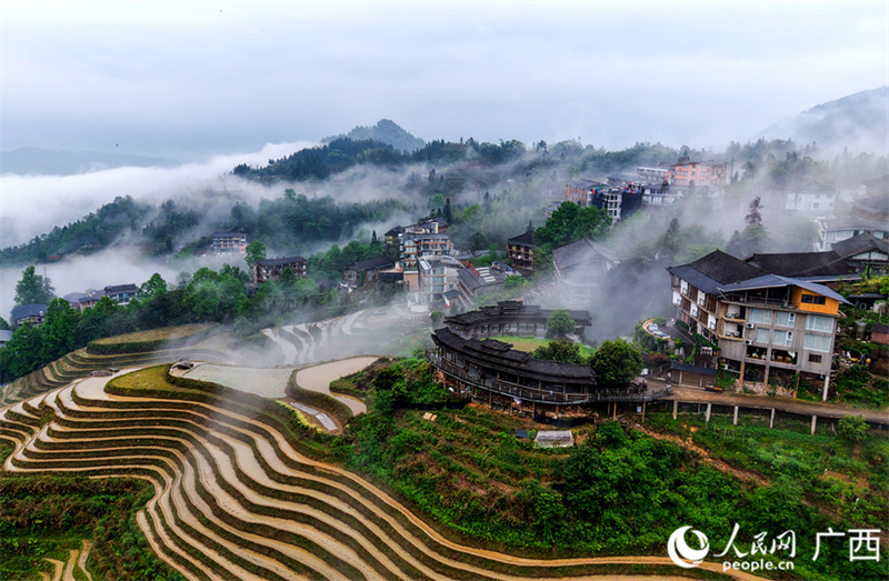 Guangxi: beleza dos terra?os atrai visitantes