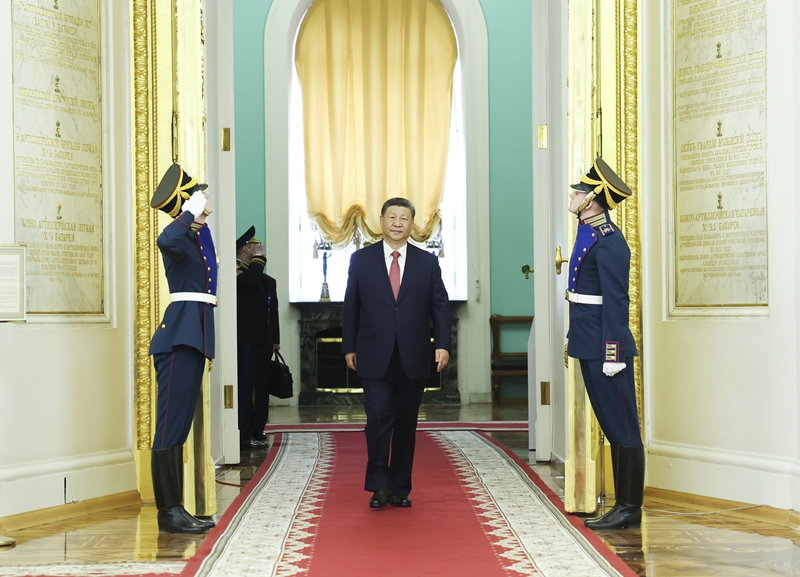 Xi Jinping diz que China e Rússia assumir?o responsabilidade especial como grandes países