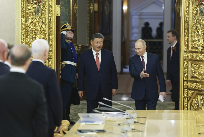 Xi Jinping diz que China e Rússia assumir?o responsabilidade especial como grandes países