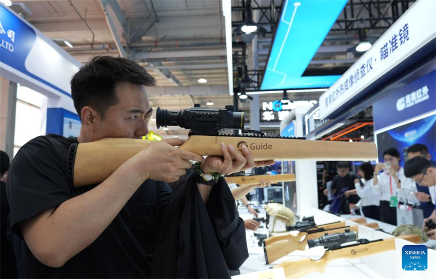 12a Exposi??o Internacional de Equipamentos Policiais da China é realizada em Beijing