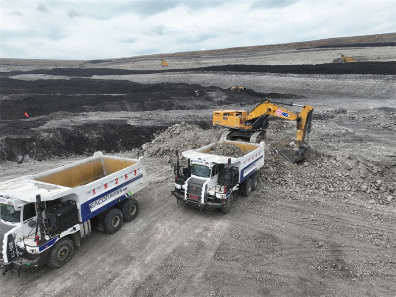 Caminh?es de minera??o n?o tripulados ajudam a Mongólia Interior a reduzir emiss?es de carbono