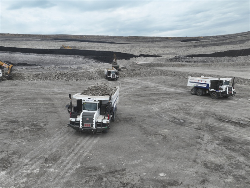 Caminh?es de minera??o n?o tripulados ajudam a Mongólia Interior a reduzir emiss?es de carbono