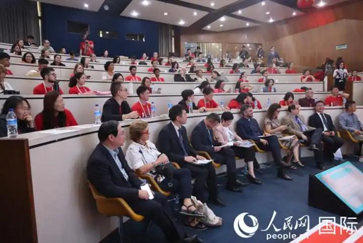 Brasil: final do concurso Chinese Bridge 2025 é realizada com sucesso no Rio de Janeiro