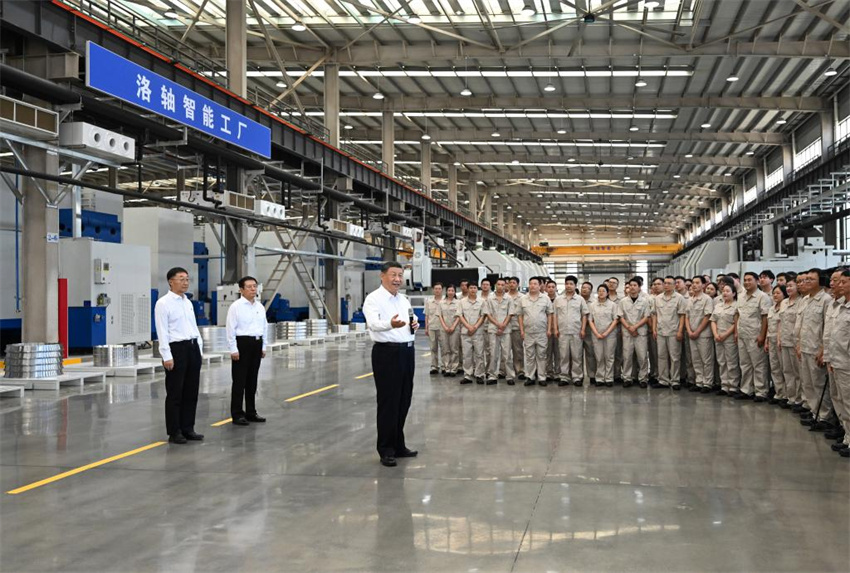 Xi Jinping inspeciona a cidade de Luoyang, no centro da China