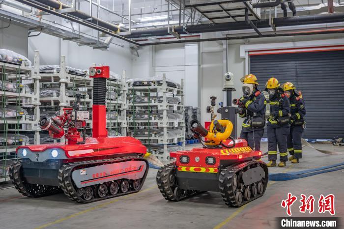 Wuhan organiza exercício de prote??o civil com participa??o de rob?s