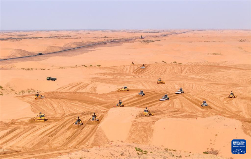 Mongólia Interior: luta contra a desertifica??o está em curso em Dalat Qi