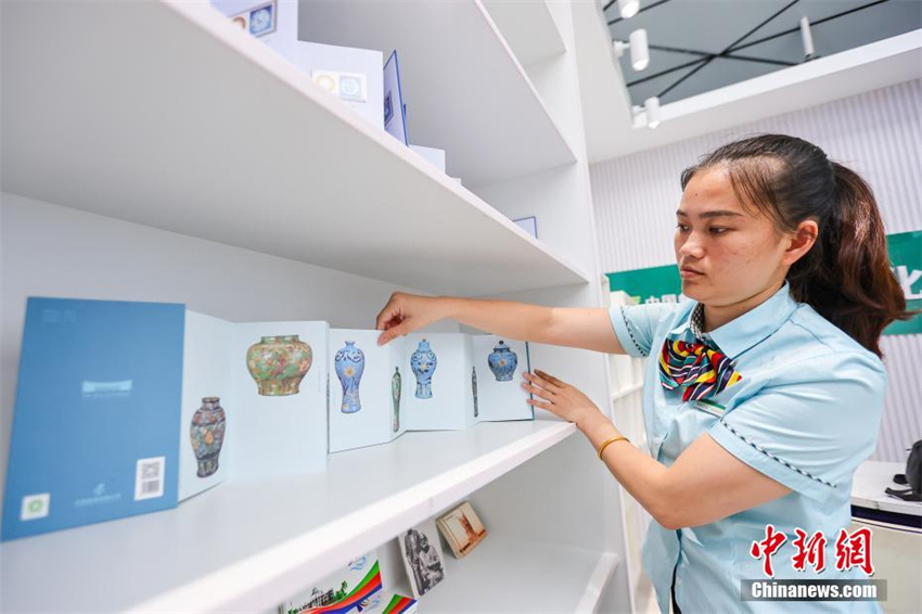 Galeria: primeiro correio temático cultural do Mar do Sul da China