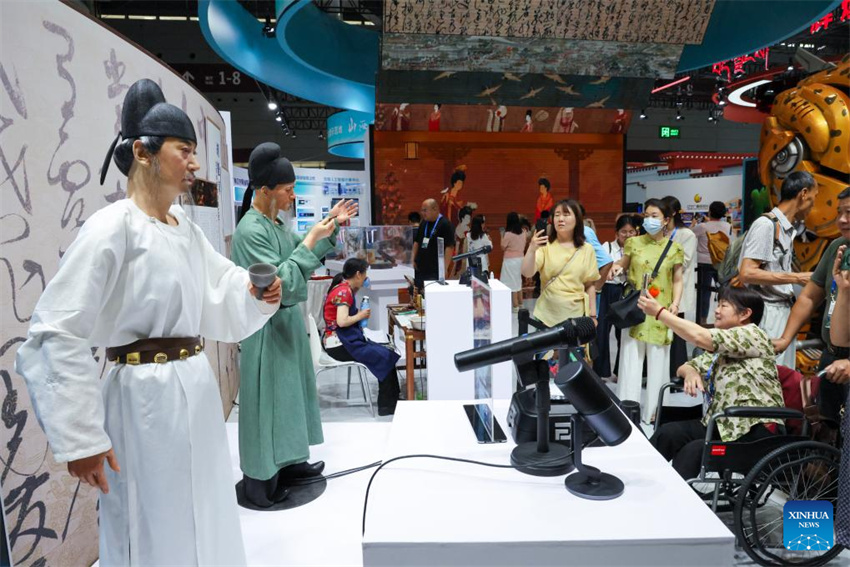Shenzhen: 21a Feira Internacional de Indústrias Culturais da China é inaugurada