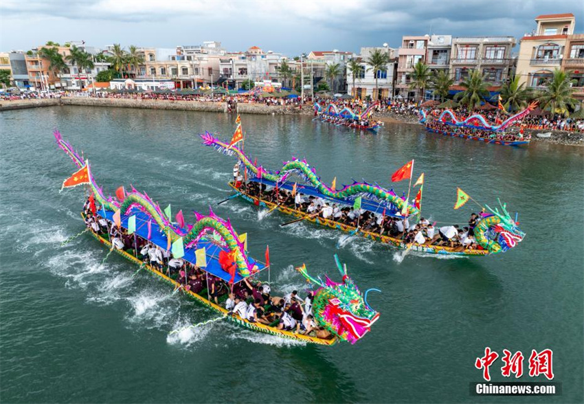 Hainan prepara cabe?as de drag?o para dar boas-vindas ao Festival do Barco-Drag?o