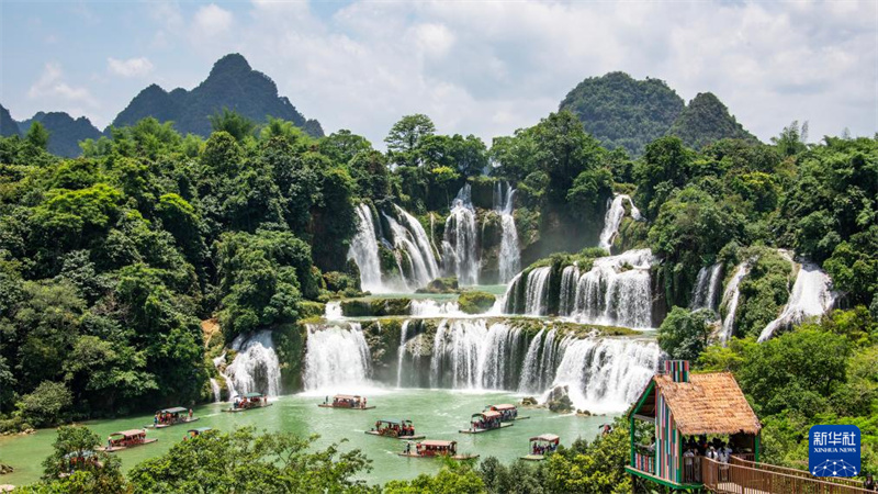 China registra aumento de 10,8% em viagens inter-regionais durante Festival do Barco do Drag?o