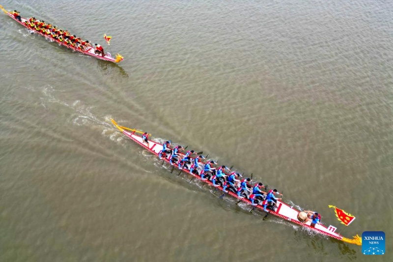 Festival do Barco-Drag?o é comemorado em toda a China